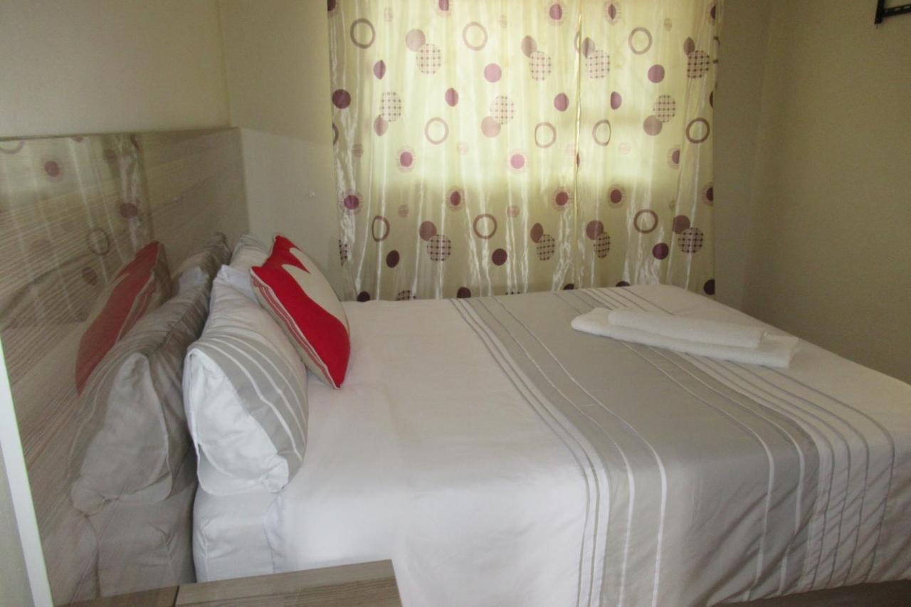 Pab-Love Guest House Kuruman Ngoại thất bức ảnh