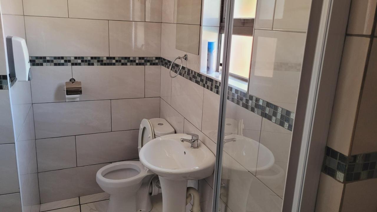 Pab-Love Guest House Kuruman Ngoại thất bức ảnh