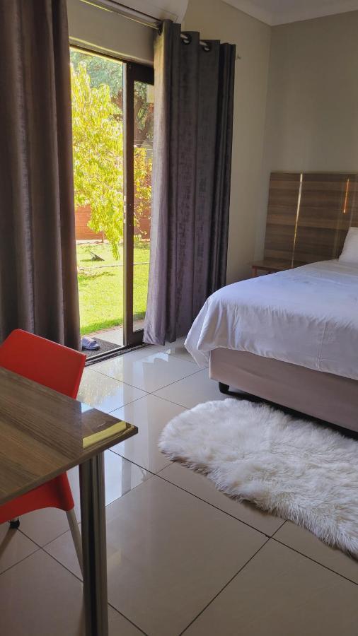 Pab-Love Guest House Kuruman Ngoại thất bức ảnh